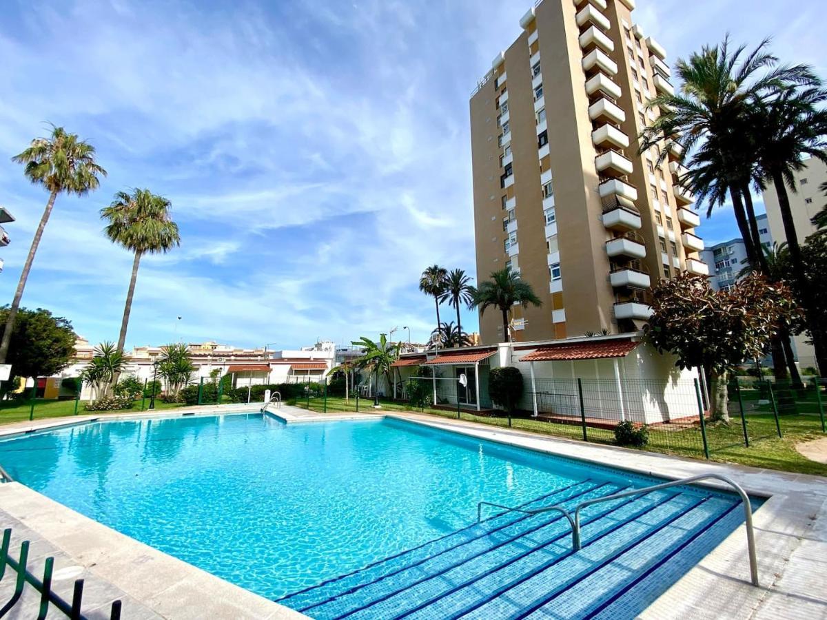 Arpa De Treboles - Carihuela Views! Apartment Torremolinos Luaran gambar